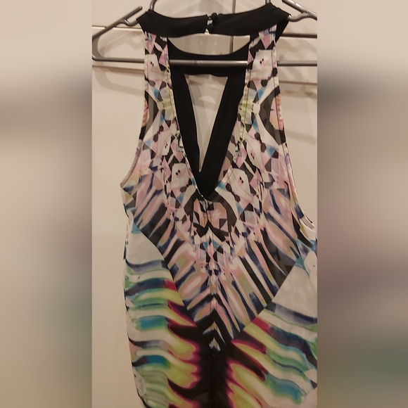 Bisou Bisou watercolor halter top - Picture 6 of 9